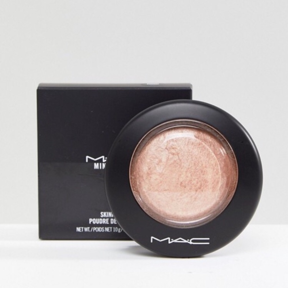 Mac ‘Soft & Gentle’ Highlight